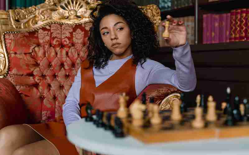 ChatGPT能否处理医学或法律相关问题