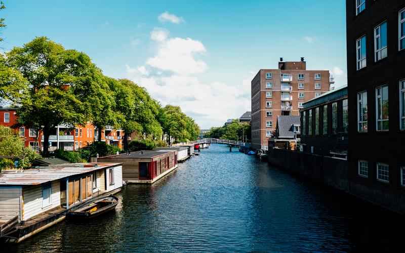 ChatGPT 手机版轻松指南：使用教程，尽享智能体验