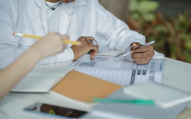 智能助手，随心所欲与 ChatGPT 对话，探索无限