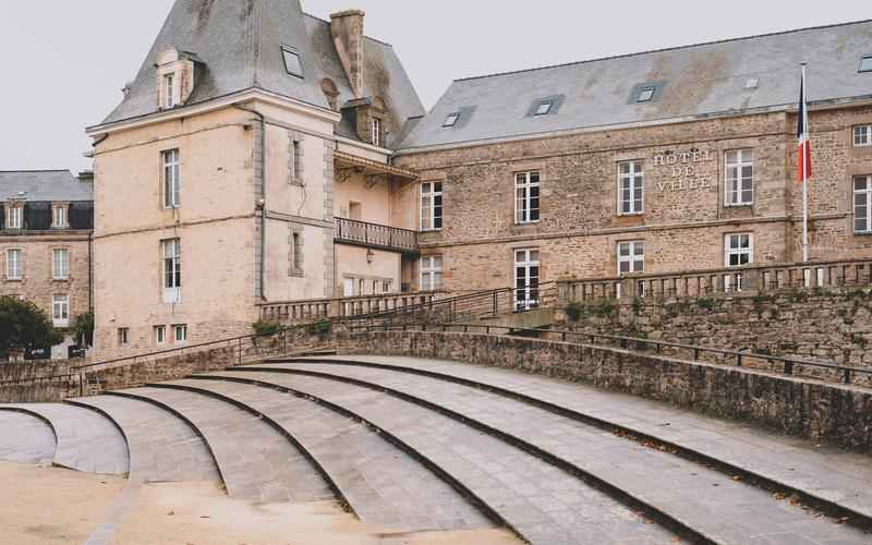 ChatGPT转圈找不到北,响应全靠嘴来催 ChatGPT转圈找不到北,响应全靠嘴来催