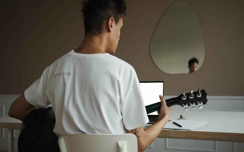 ChatGPT用户量激增数量几何级增长 ChatGPT用户量激增数量几何级增长