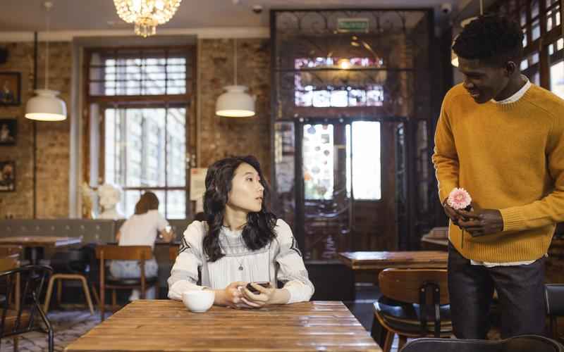 ChatGPT 4.0 与你对话人工智能的未来就在这里