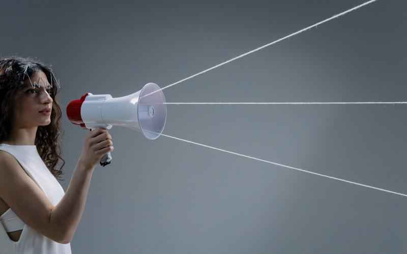 ChatGPT区域受限：翻越屏障，畅享全球资讯